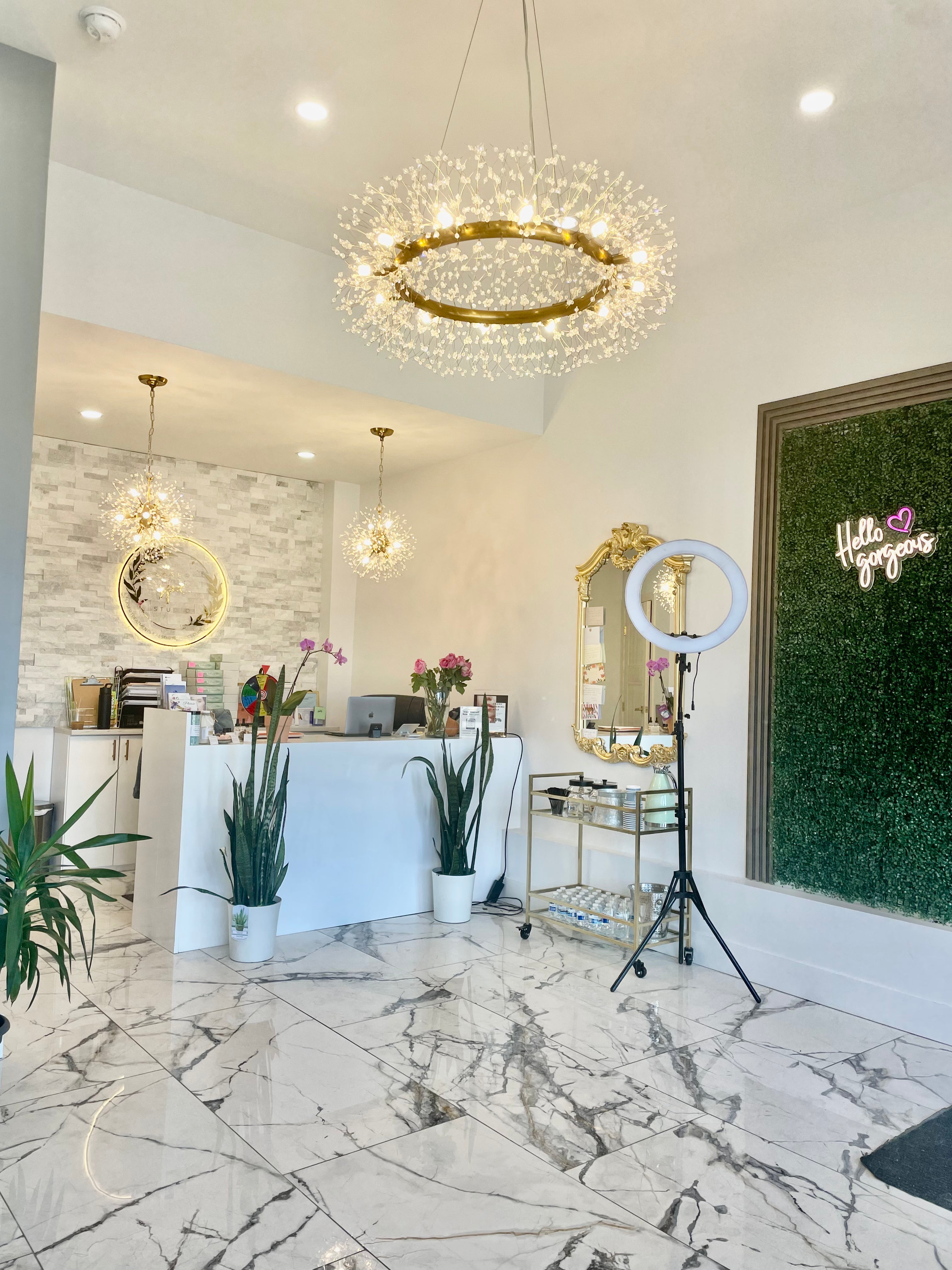 laser hair removal training, lip blush training, body contouring, medical esthetics, spa studio, facial, facial near me, laser hair removal near me, hydrafacial near me, body sculpting, laser clinic